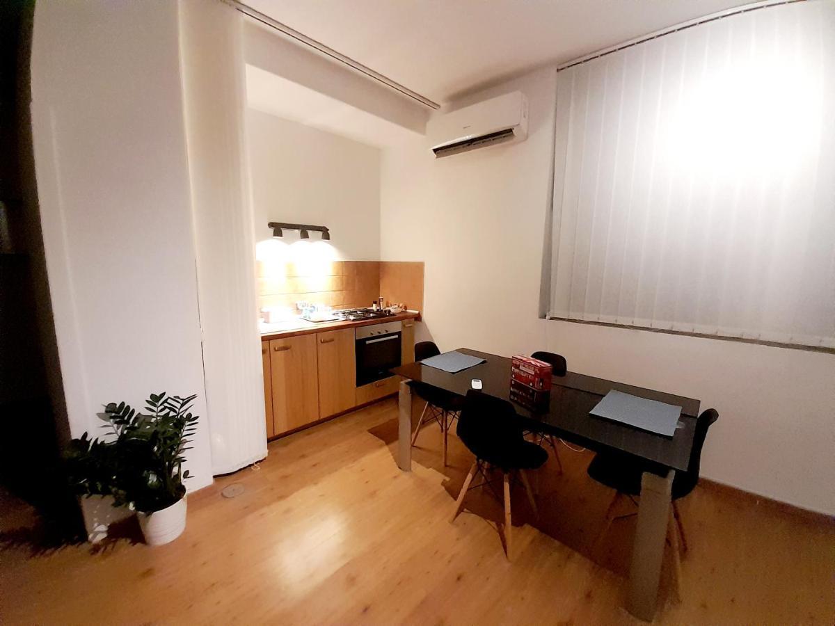 Mayfair Lifestyle Suites By Babylon Stay Naples Luaran gambar