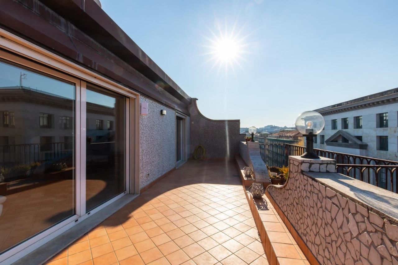 Mayfair Lifestyle Suites By Babylon Stay Naples Luaran gambar